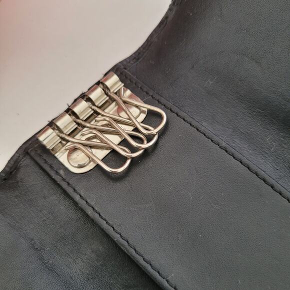 Damaged Coach Wallet Key Case Holder Black Canvas Leather Small - Picture 5 of 8